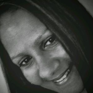 Meet your Posher, Iris